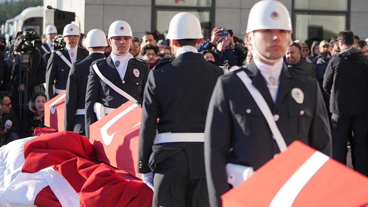 Foto - Kahraman şehitlerimiz için Yalova'da tören