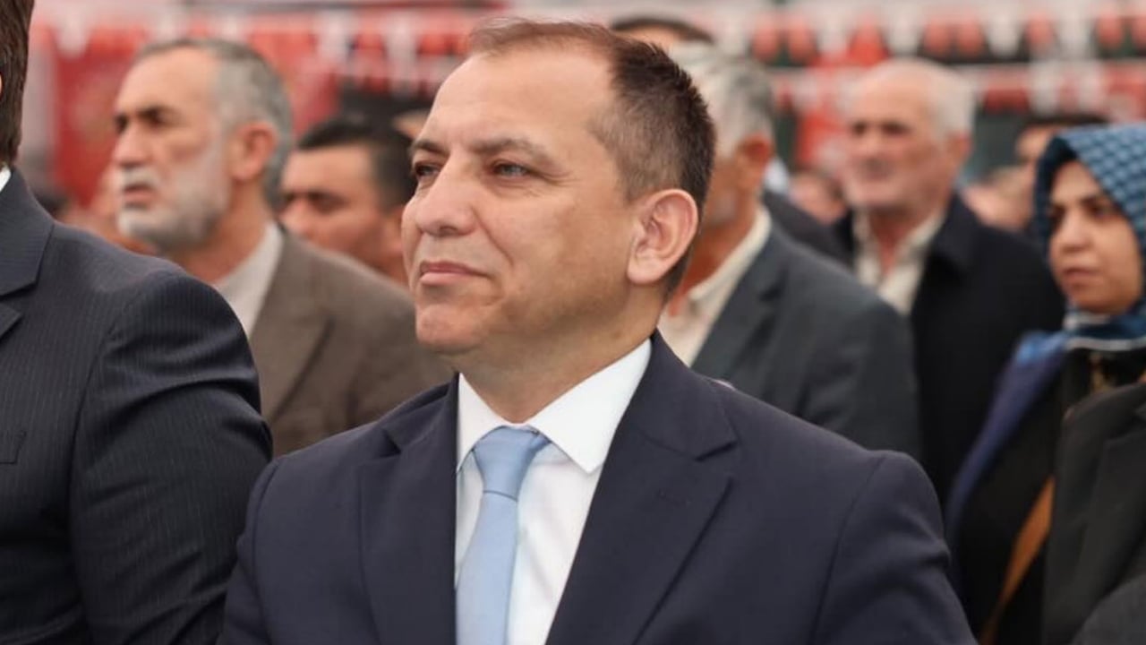 Foto - Kahramanmaraş’taki okul katliamı sonrası görevden alınan İl Milli Eğitim Müdürü’yle ilgili skandal iddia! Kadın öğretmene attığı rezil mesajlar ortaya çıktı