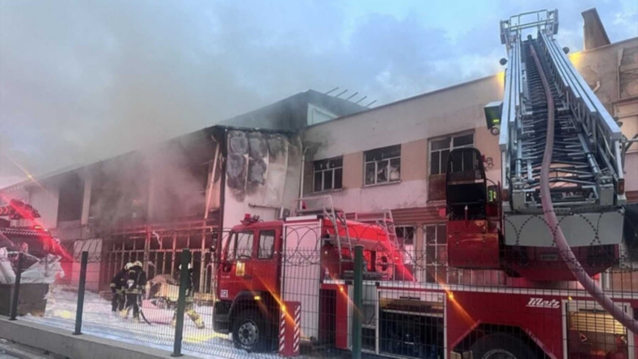Foto - Kahreden gelişme duyuruldu! Konya’daki yangından tüm Türkiye’yi yıkan şehit haberi geldi