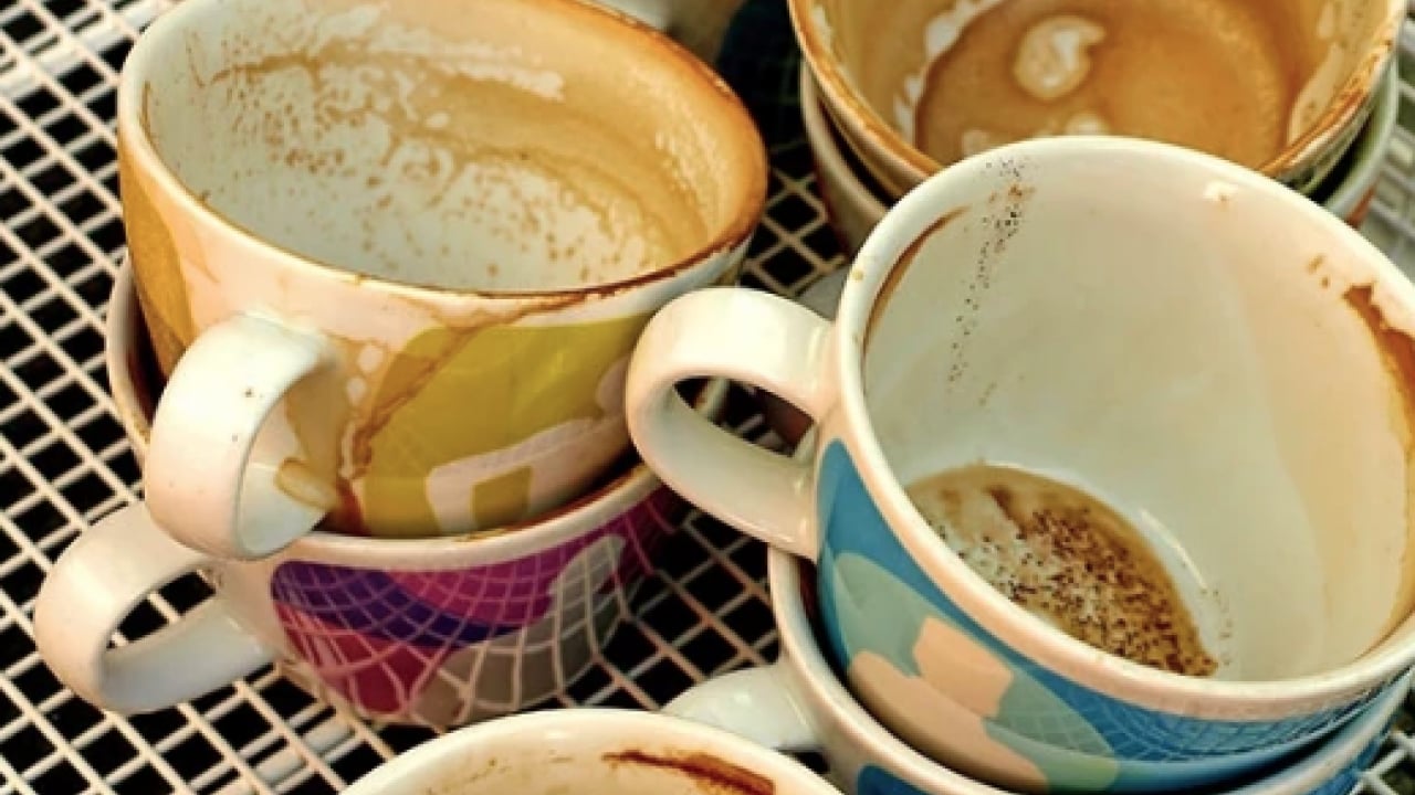 Foto - Kahve ve çay lekelerinden kurtulabilirsiniz! Bardaklardan beş saniyede çıkaracak ilginç çözüm bakın ne! Kimse bilmiyor