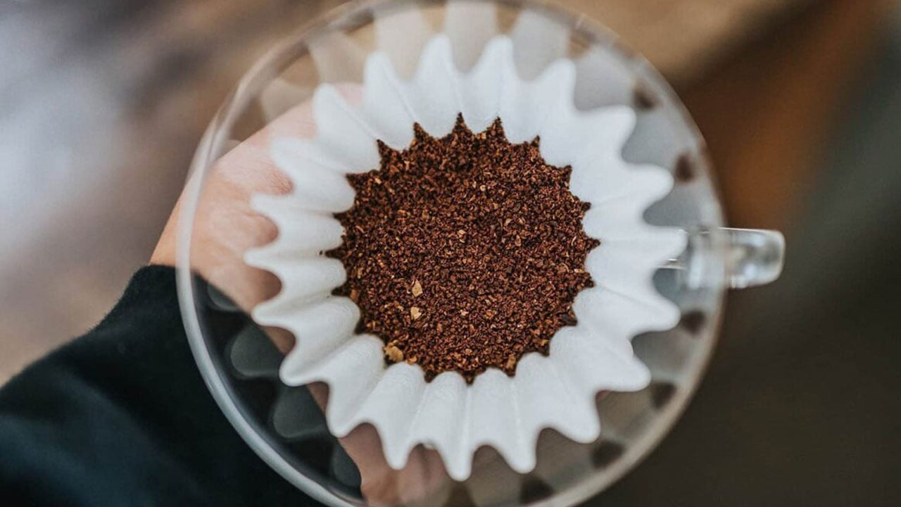 Kahvenizi içtikten sonra sakın dökmeyin! Filtre kahve telvesi bakın ne işe yarıyor