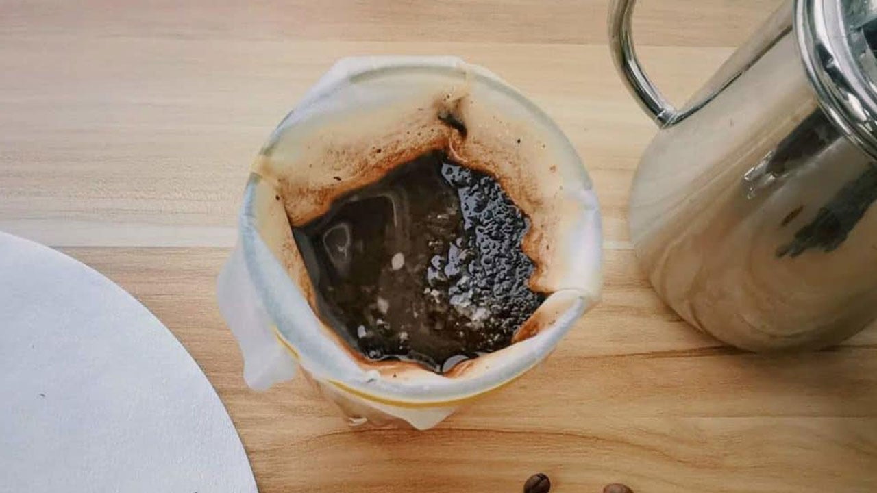 Foto - Kahvenizi içtikten sonra sakın dökmeyin! Filtre kahve telvesi bakın ne işe yarıyor