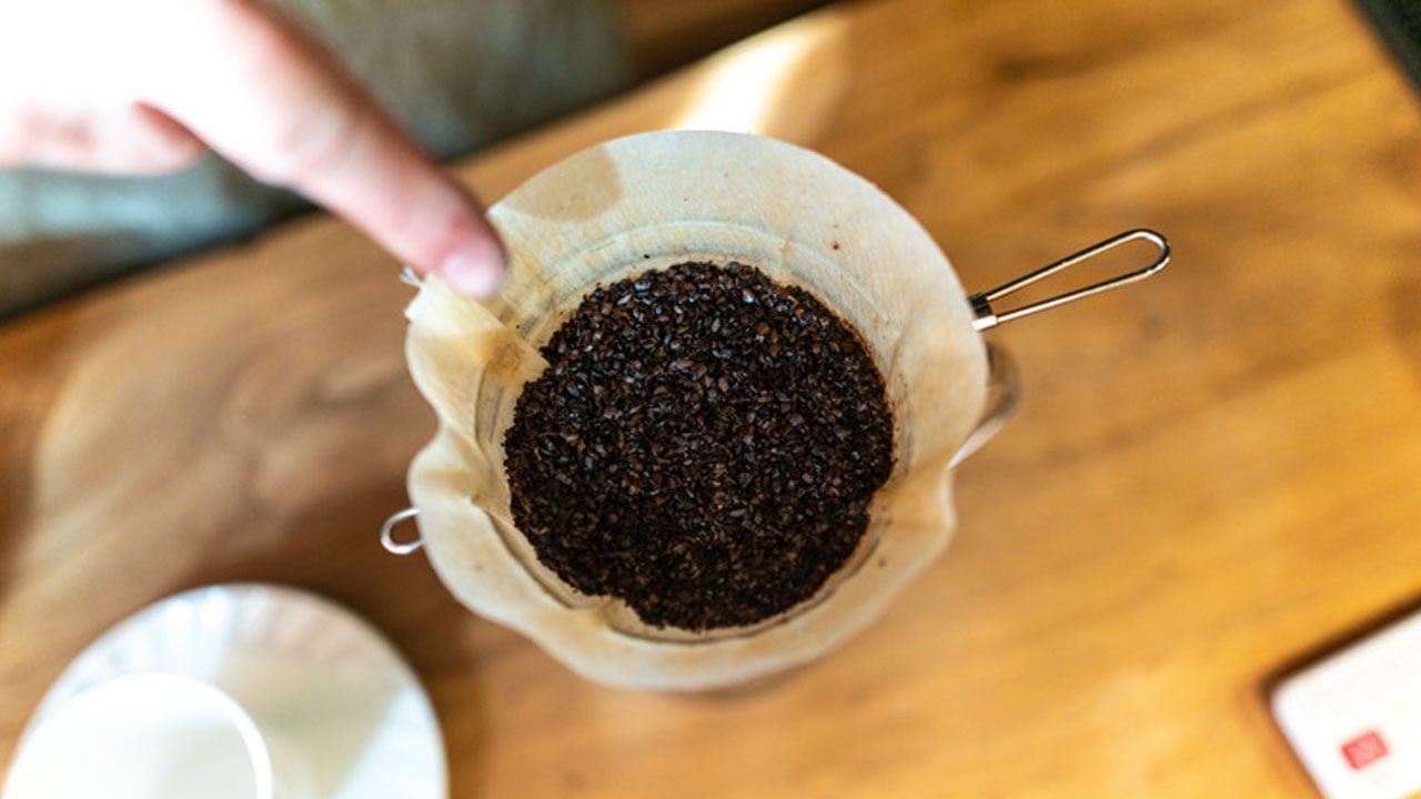 Foto - Kahvenizi içtikten sonra sakın dökmeyin! Filtre kahve telvesi bakın ne işe yarıyor