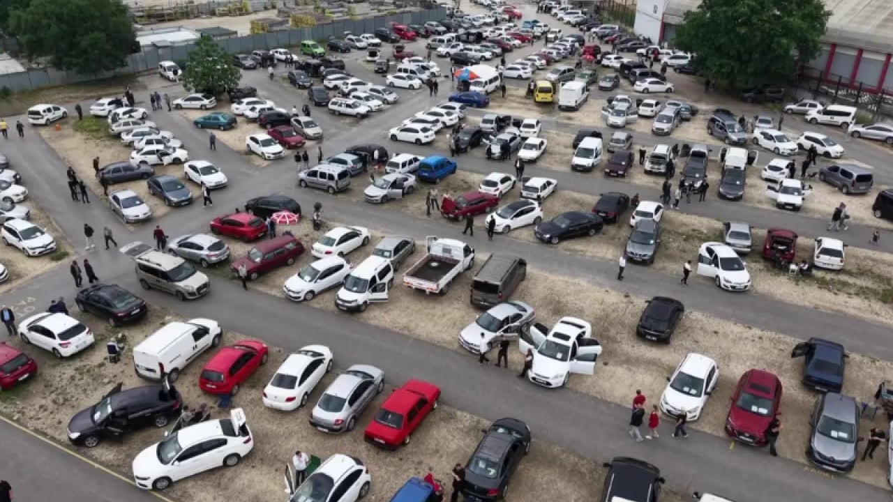 Foto - Kalkar kalkmaz oraya akın ettiler: '20 bin TL vermekten daha mantıklı!'