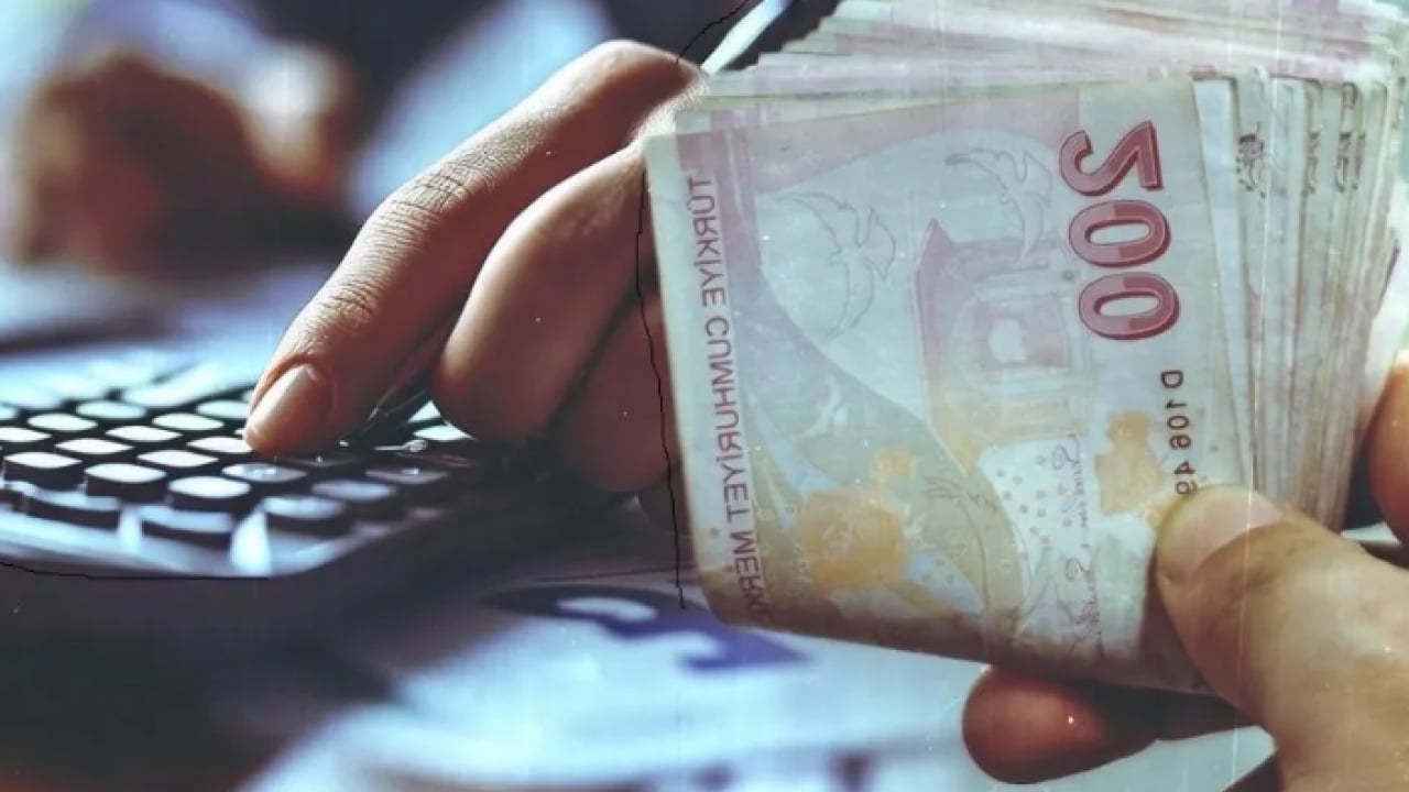 Foto - Kamu-Sen’den maaşlara dair ek iyileştirme ve refah payı önerisi