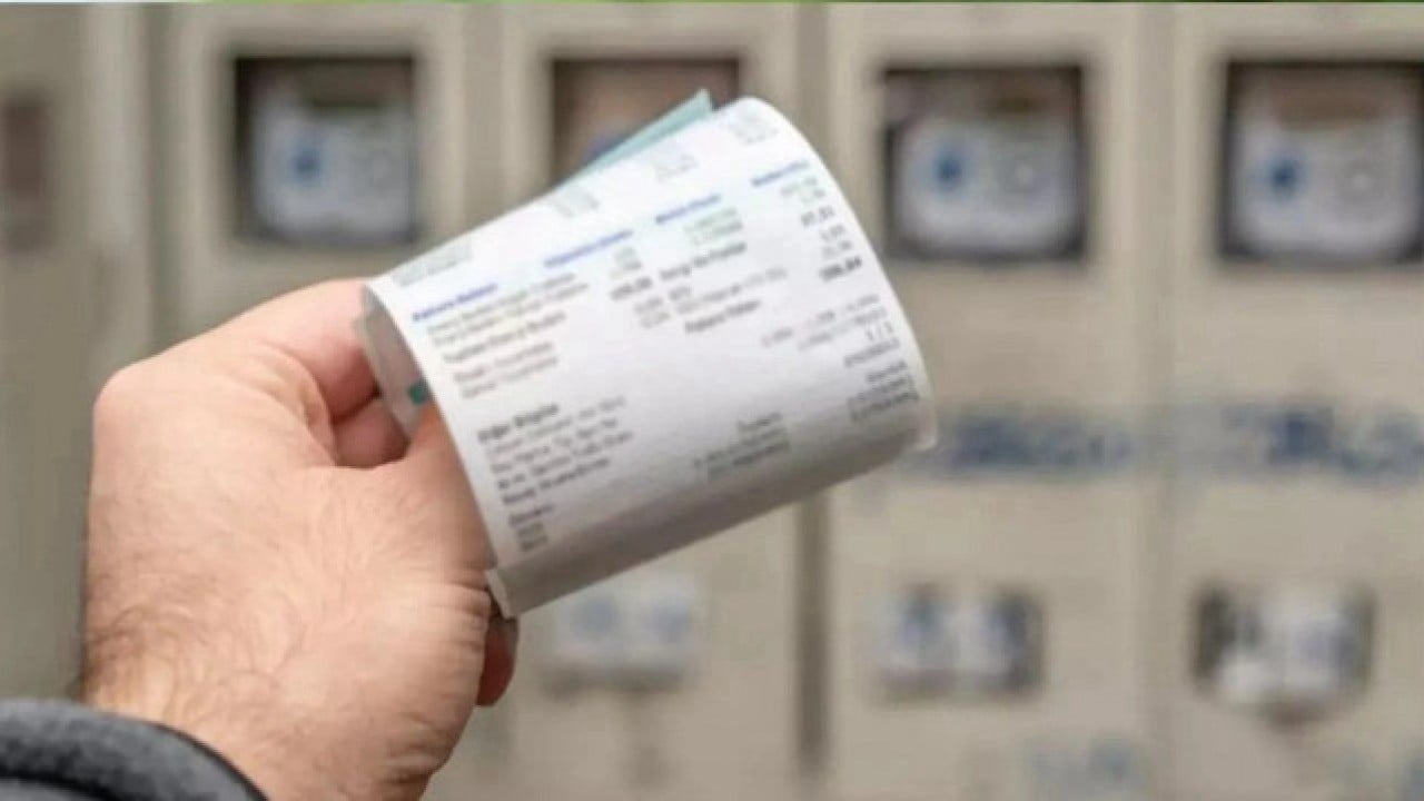 Foto - Kamuoyu zam diye çalkalanıyordu! Cem Küçük açıkladı: Bu asla zam değil