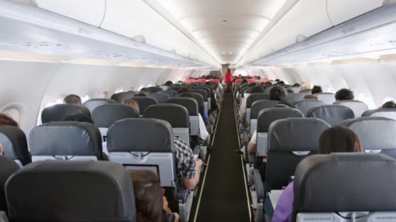 Foto - Kan dolaşımını bile... Uçakta sakın bacak bacak üstüne atmayın! Bedeli ağır olabilir…