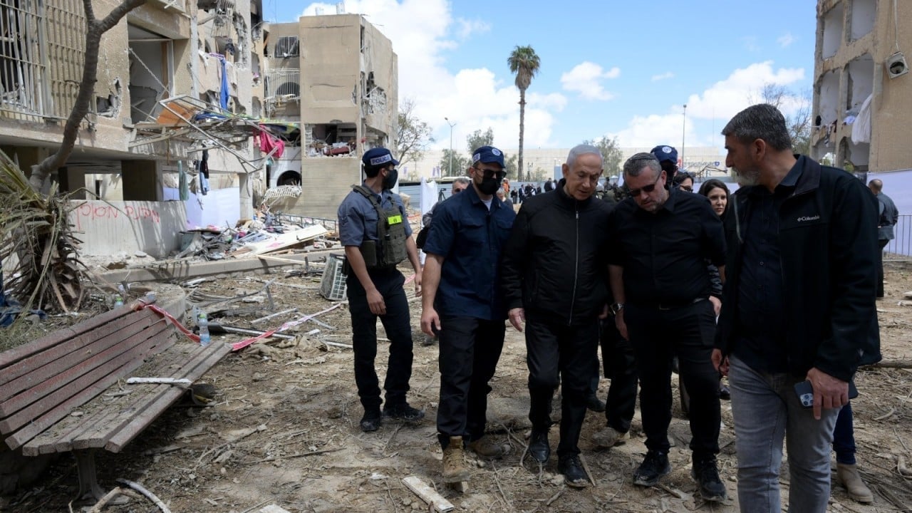 Foto - Kan emici vampire tokat üstüne tokat! Netanyahu İsrail'i içeriden parçalıyor...