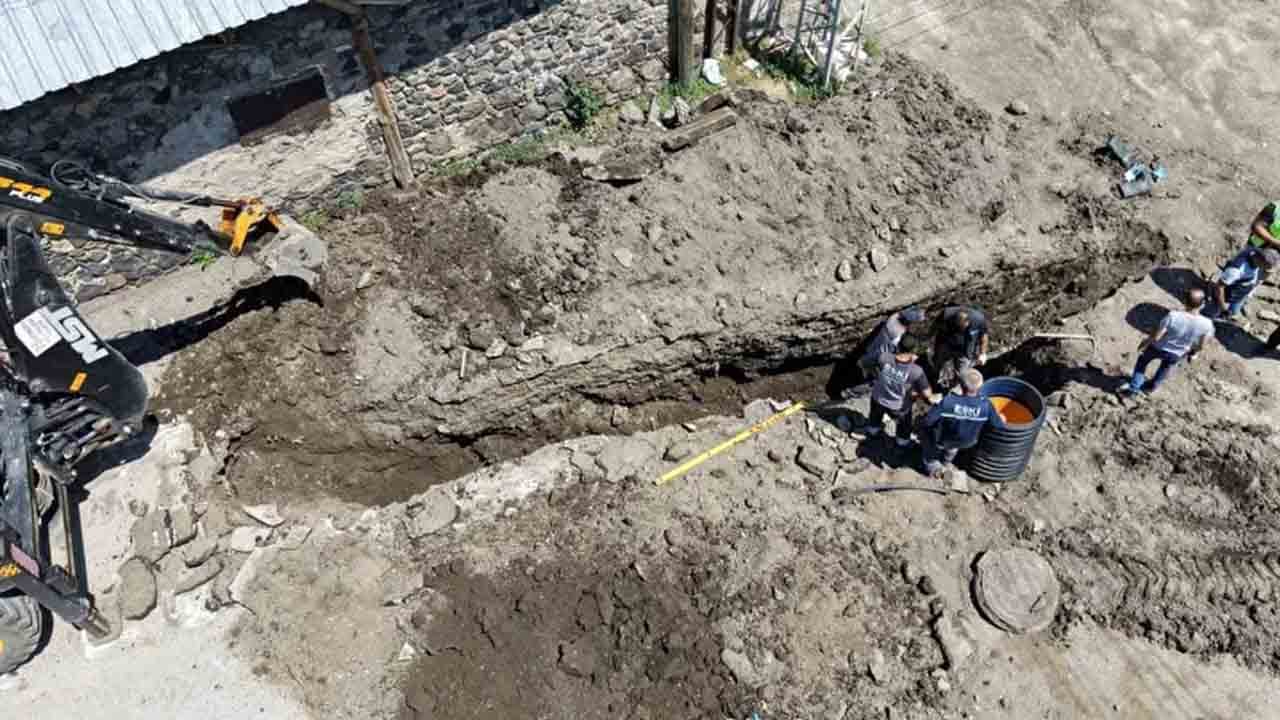 Foto - Kanalizasyondan çıkanlar şok etti