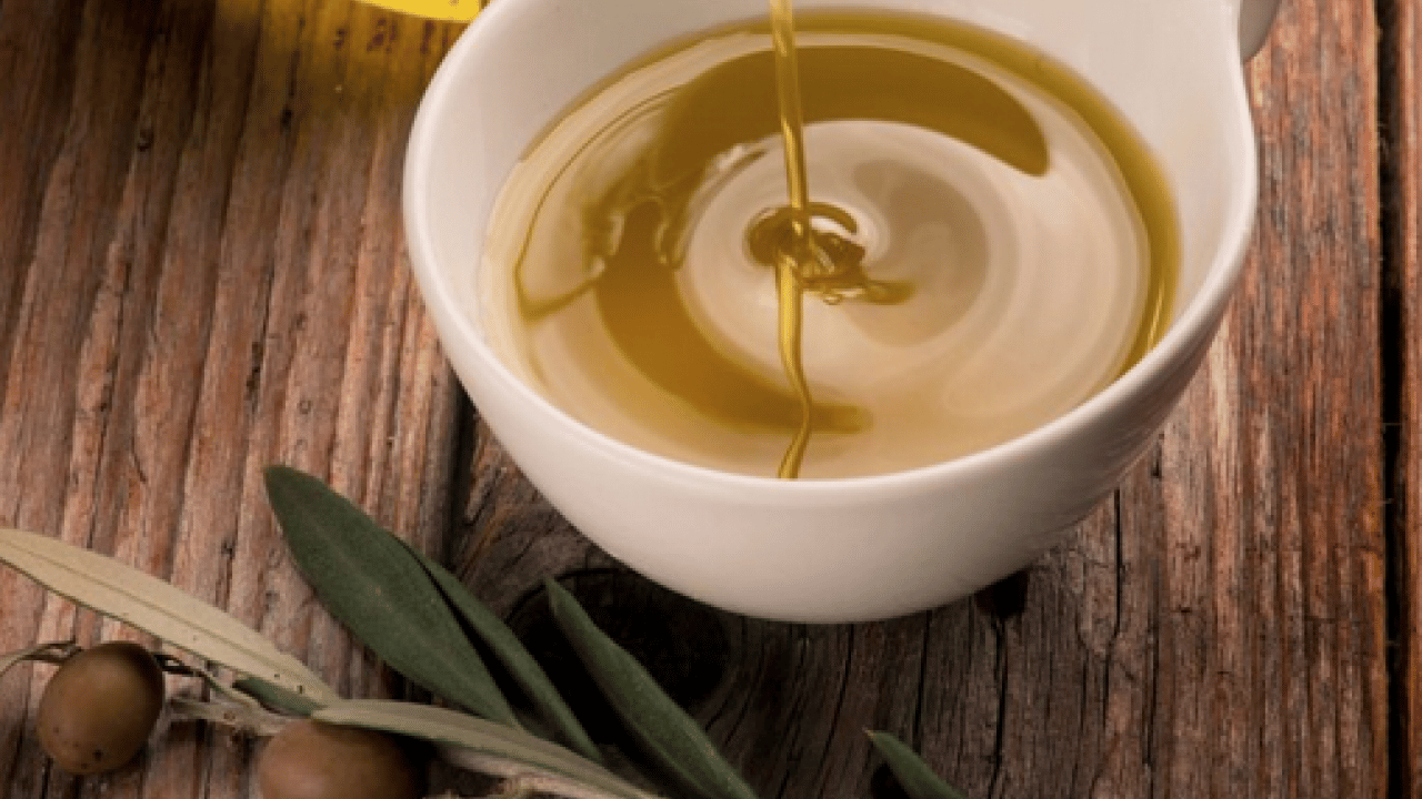 Foto - Kanserojen etkisi... Zeytinyağına sakın bunu yapmayın: Faydası bir anda zehre dönüşüyor!