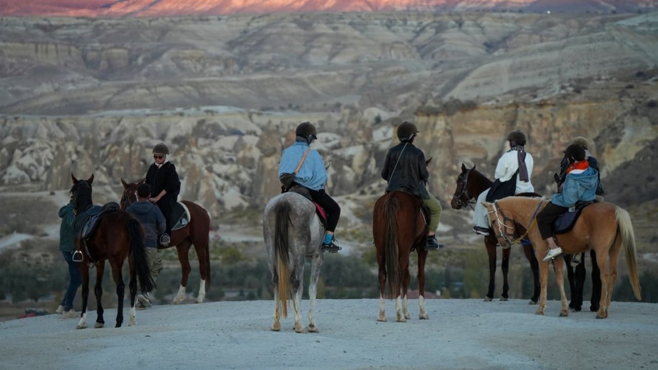 Foto - Kapadokya’da şimdi bu moda: Arazi araçları ve atlarla tur