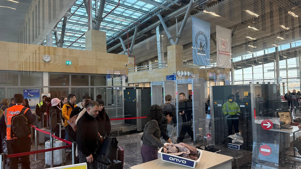 Foto - Kapadokya’ya dev yatırım! Yeni terminal ilk yolcularını karşıladı