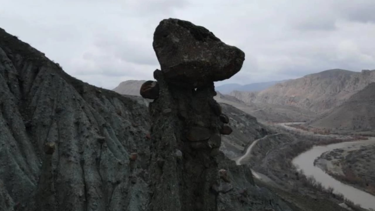 Foto - Kapadokya’yı anımsatıyor! O ilimizde görenleri şaşırtan doğa harikası