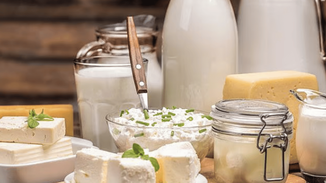 Foto - Kapak rafında muhafaza ise... Buzdolabındaki yerine dikkat! Paket süt riski...