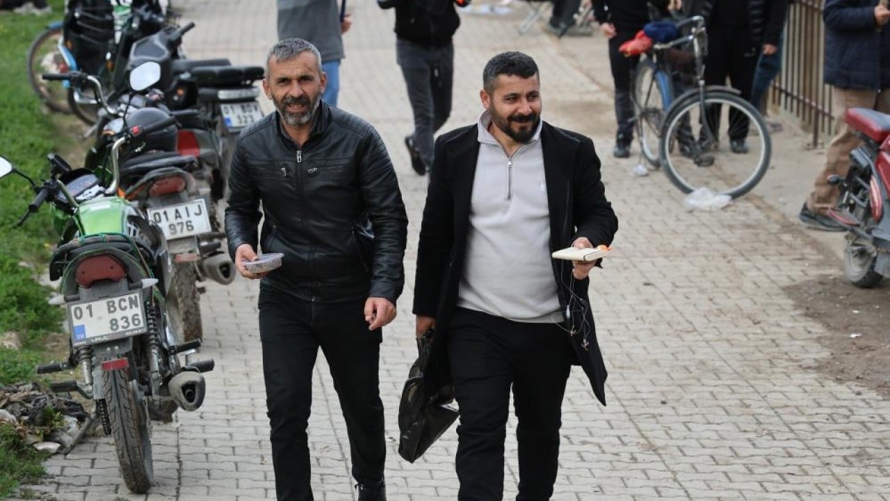 Foto - Kapaklar açıldı, herkes nehre koştu Barajla gelen bereket kovaları doldurdu