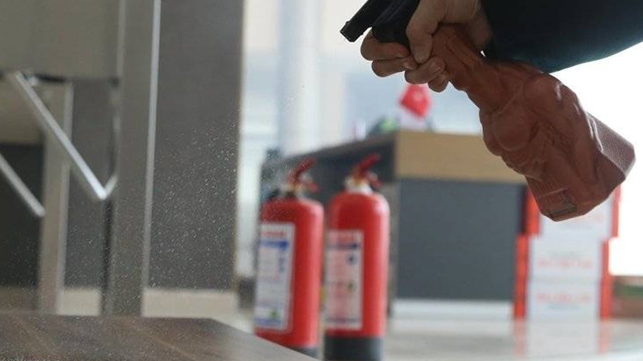 Kapalı ortamda tehlike: Kalitesiz parfüm, deodorant ve çamaşır suyu astım krizi geçirtebilir! Duyunca şaşacaksınız