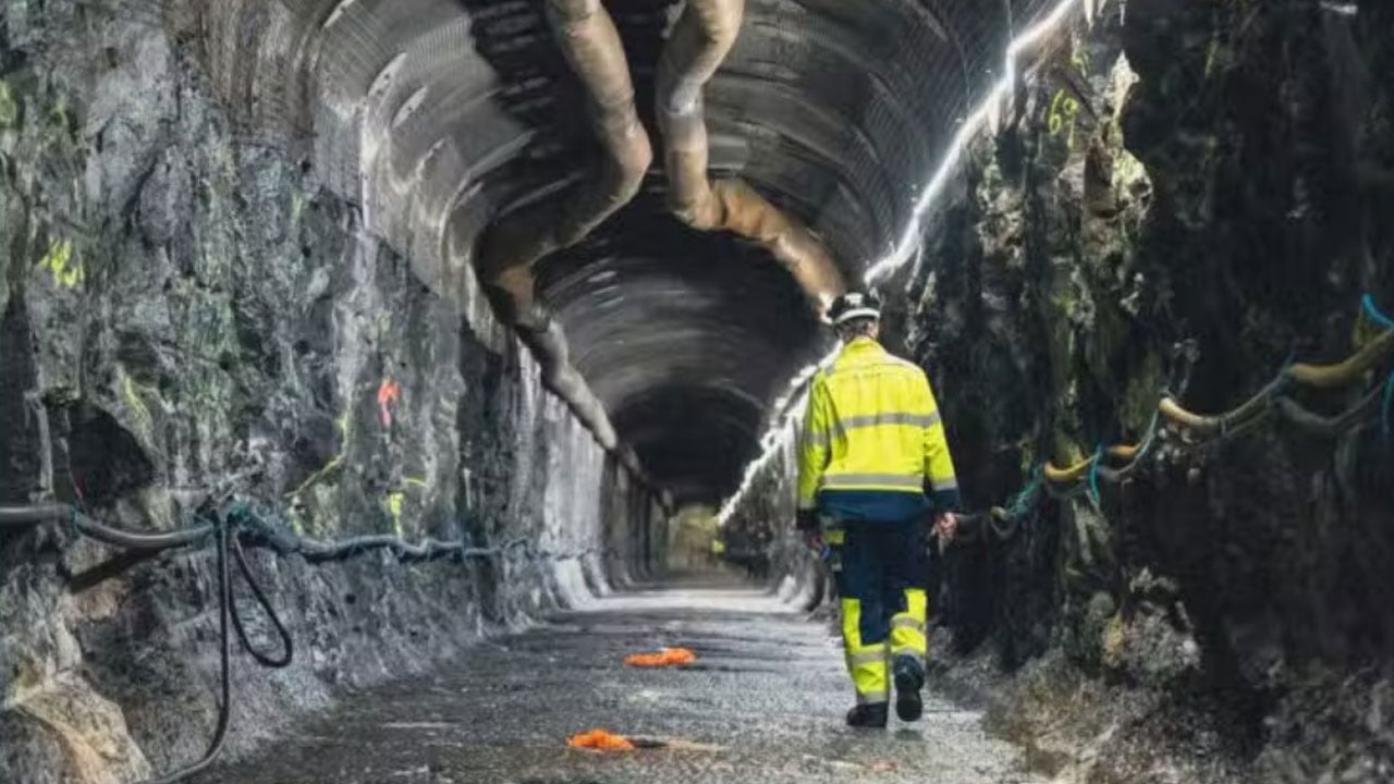 Foto - Kapısı 100 bin yol boyunca acımayacak! Bakır kapsülleri mühürleyip 430 metre derine gömüyorlar