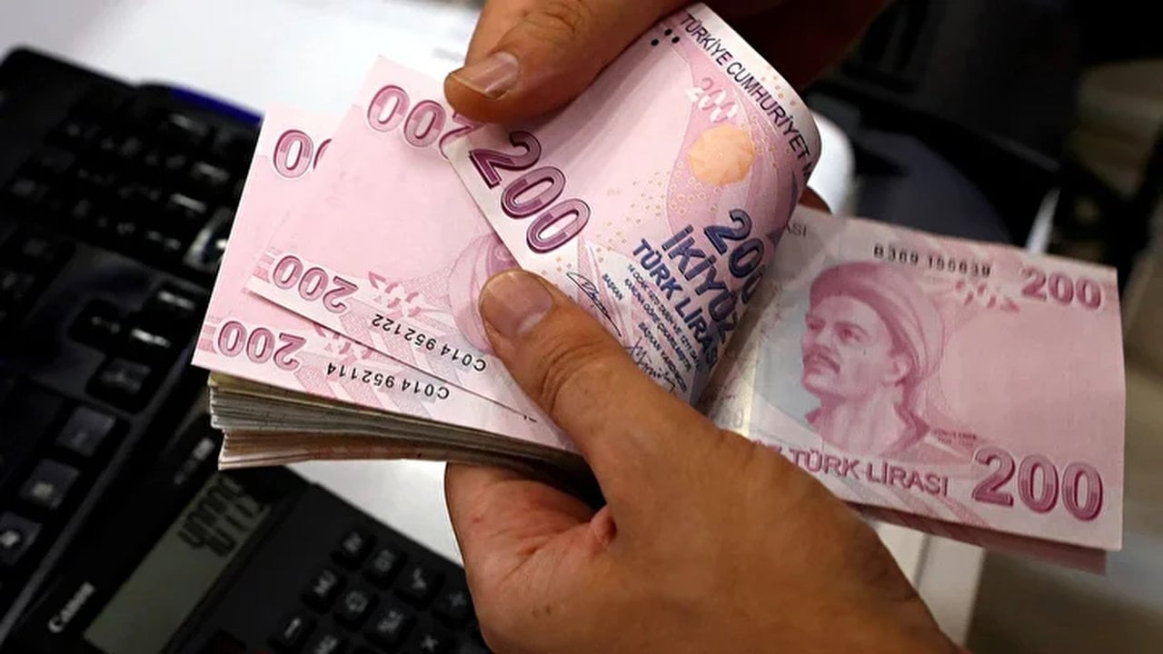 Foto - Kapsam genişledi; ikiden üçe çıkarıldı! 2 bin 160 günle erken emekli olunacak