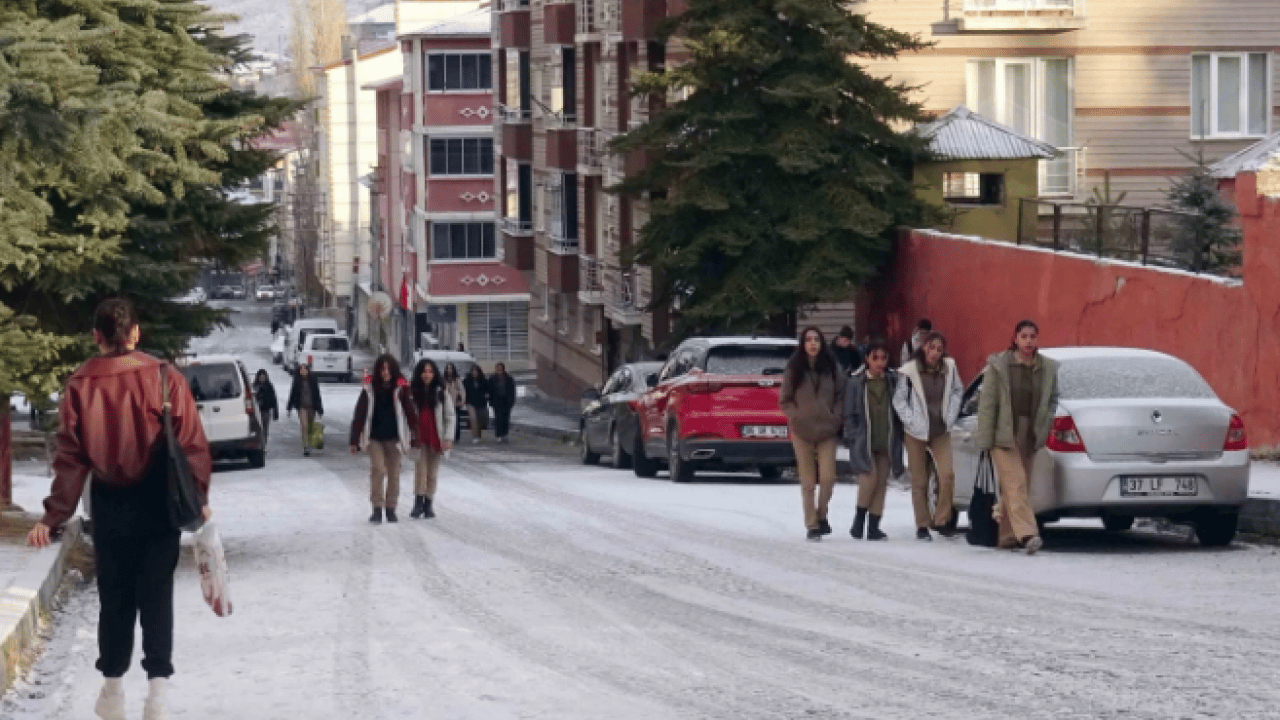 Foto - Kar bastırdı! Birçok il kara kışa teslim oldu