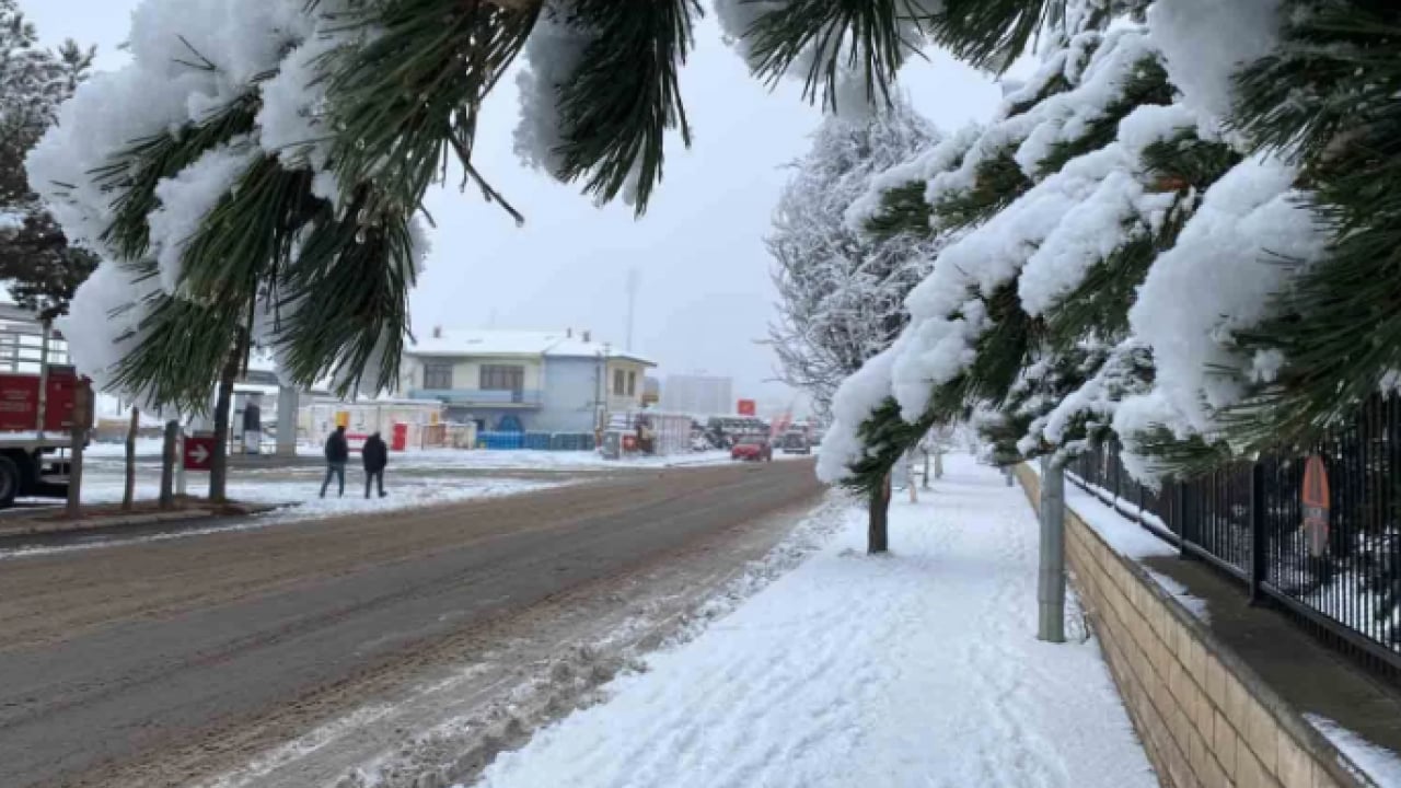 Foto - Kar bastırdı! Birçok il kara kışa teslim oldu