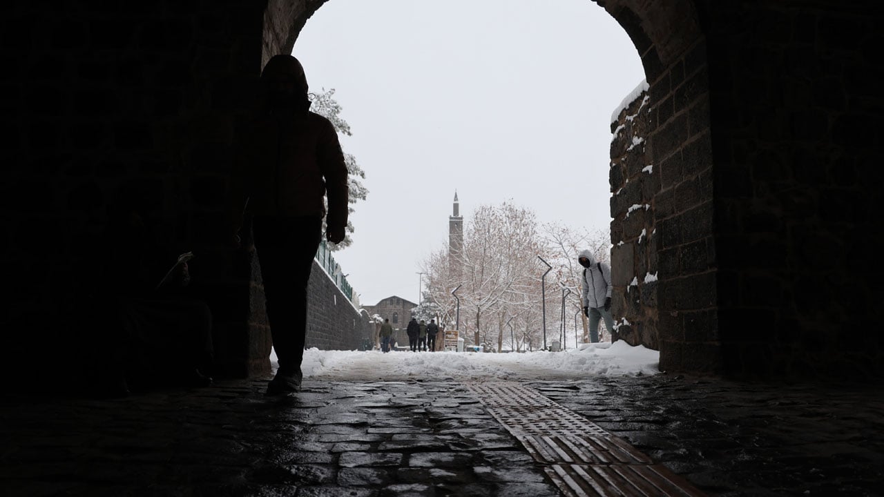 Foto - Kar Diyarbakır’a çok yakıştı! 10 bin yıllık miras beyaza büründü