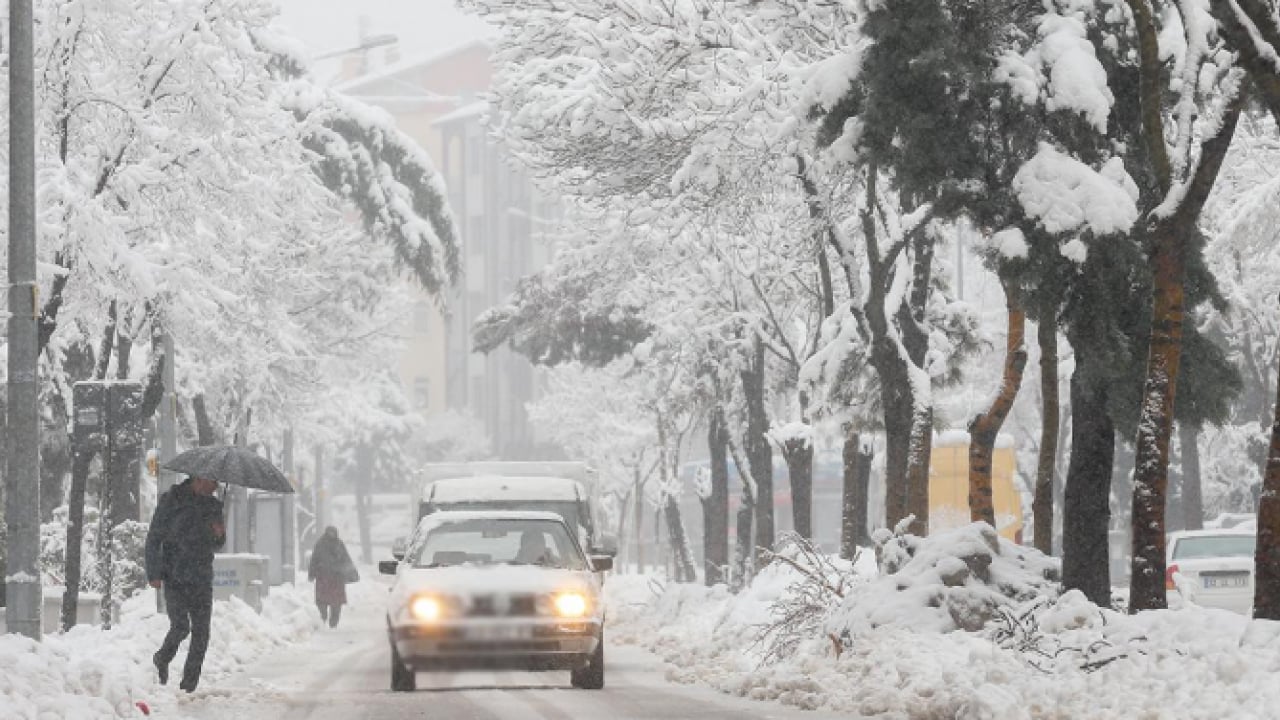 Foto - Kar, fırtına ve sel bir arada! Meteoroloji 24 il için saat vererek uyardı: Sakın hazırlıksız yakalanmayın!