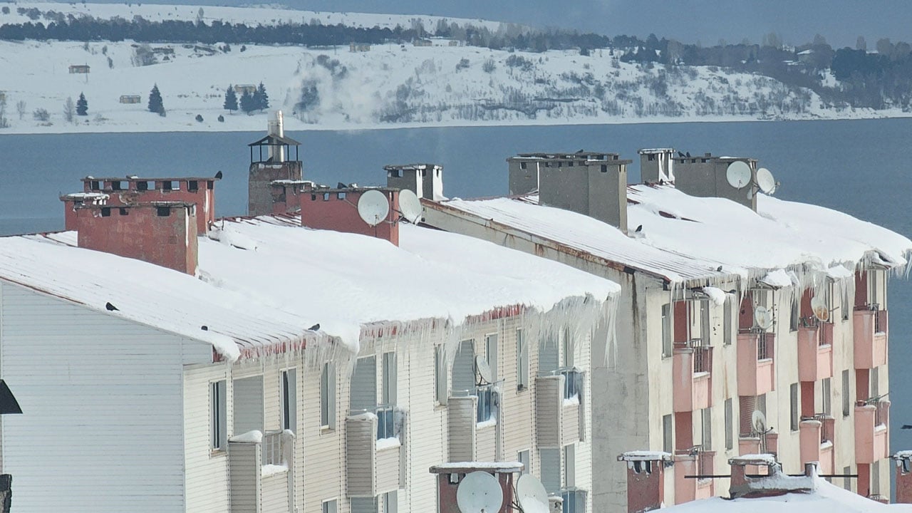 Foto - Kar gitti, tehlike kaldı! Burası Sibirya değil Tatvan