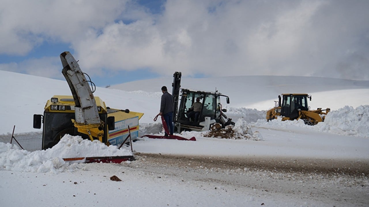 Foto - Kar kalınlığı 6 metreyi aştı