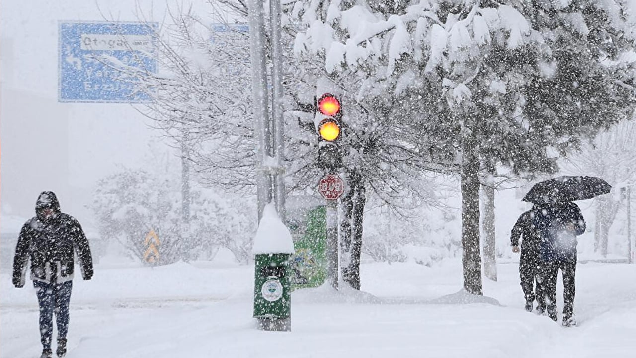Foto - Kar ne zaman yağacak? Bu sene İstanbul'a ne zaman kar yağacak? Hangi illere yağacak? İşte o yorumlar