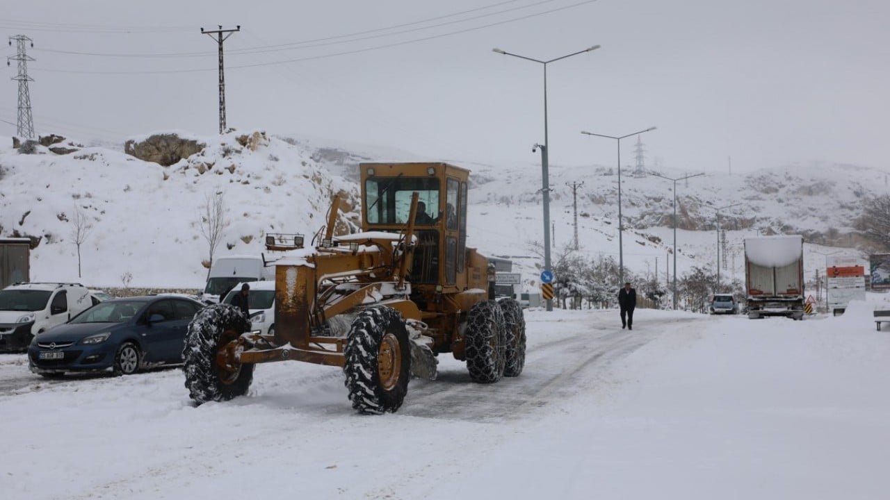 Foto - Kar nedeniyle kapanmıştı! İki il arasındaki kara yolu yeniden ulaşıma açıldı