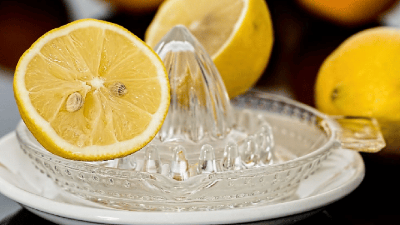 Foto - Kar tanesi kadar beyaz olacak! Sararan perdeleri dakikalar içinde beyazlatan yöntem