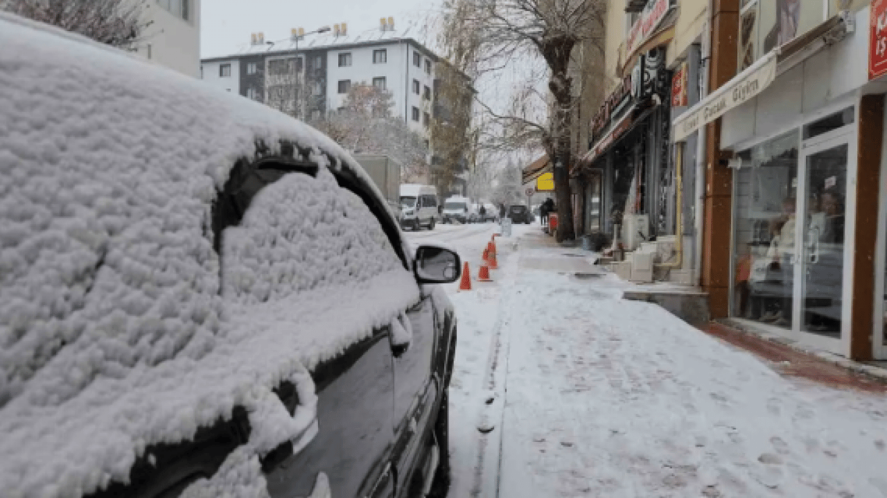 Foto - Kar ve sis balıkçıyı vurdu: Tekneler kıyıya çekildi! 5 gün avlanma yasağı geldi