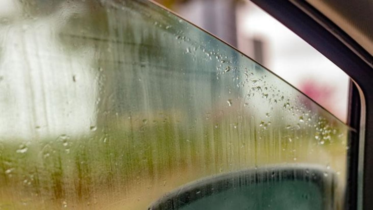 Foto - Kar ve yağmurda hayat kurtaran yöntem: Otomobilinizin camına bunu sürün