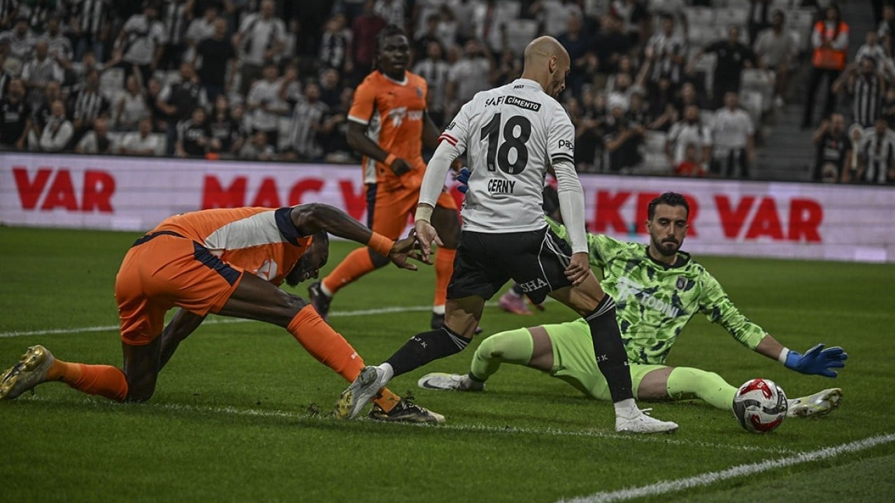 Foto - Kara Kartal, Boz Baykuşlara karşı! İşte muhtemel 11