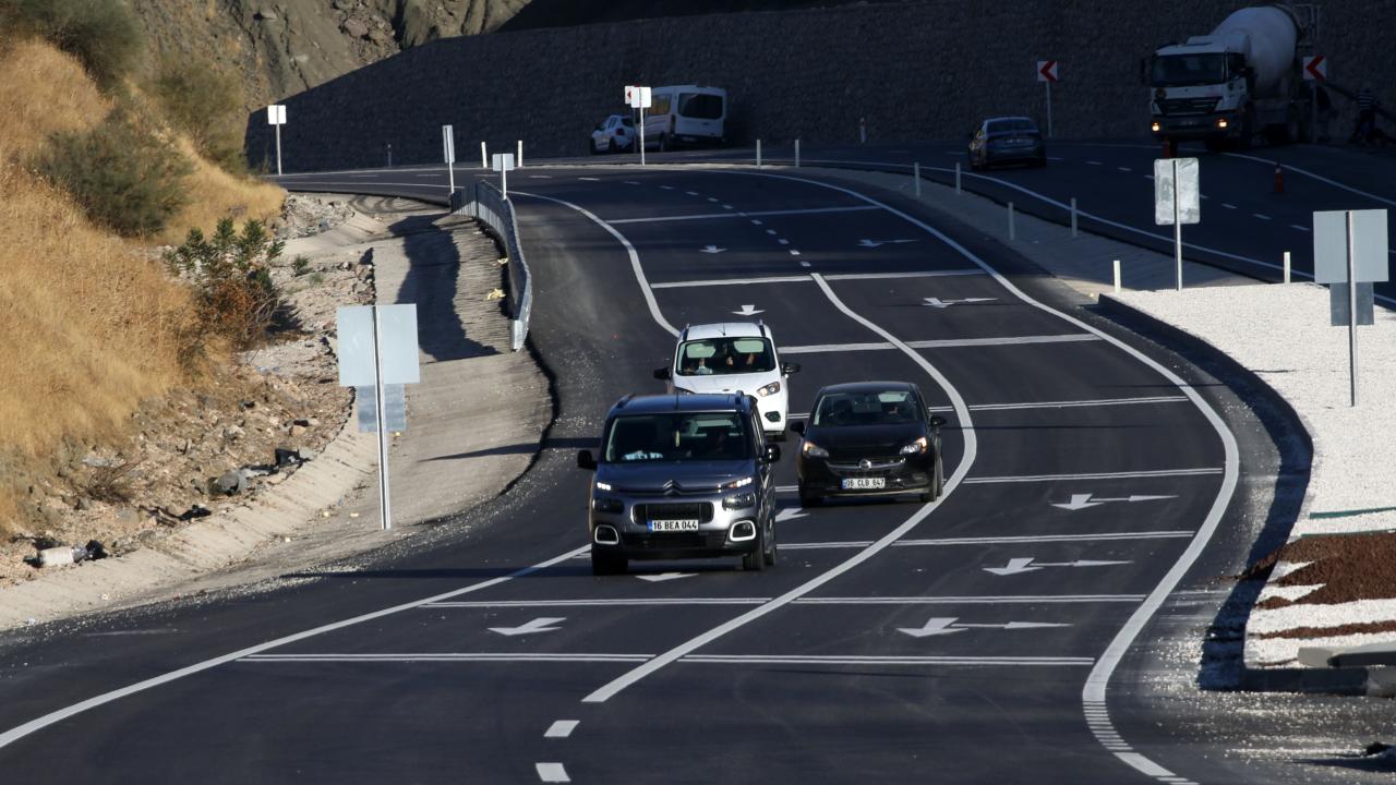 Foto - Kara yolları ‘akıllı’ ve ‘güvenli’ dönüşüm atağına geçti