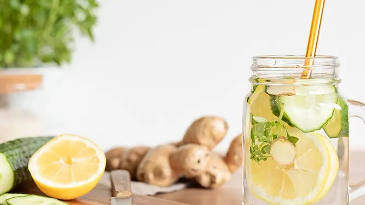 Karaciğer temizliği için nane portakal limon kürü! Bunu yaparsak şansımız var!