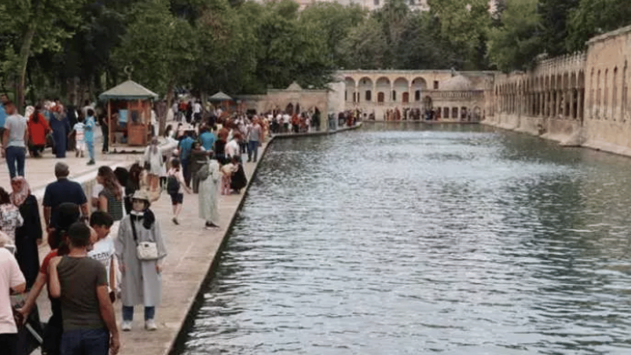 Foto - Karadeniz illeri listeyi domine etti: En kısa boylu insanların olduğu iller belli oldu!