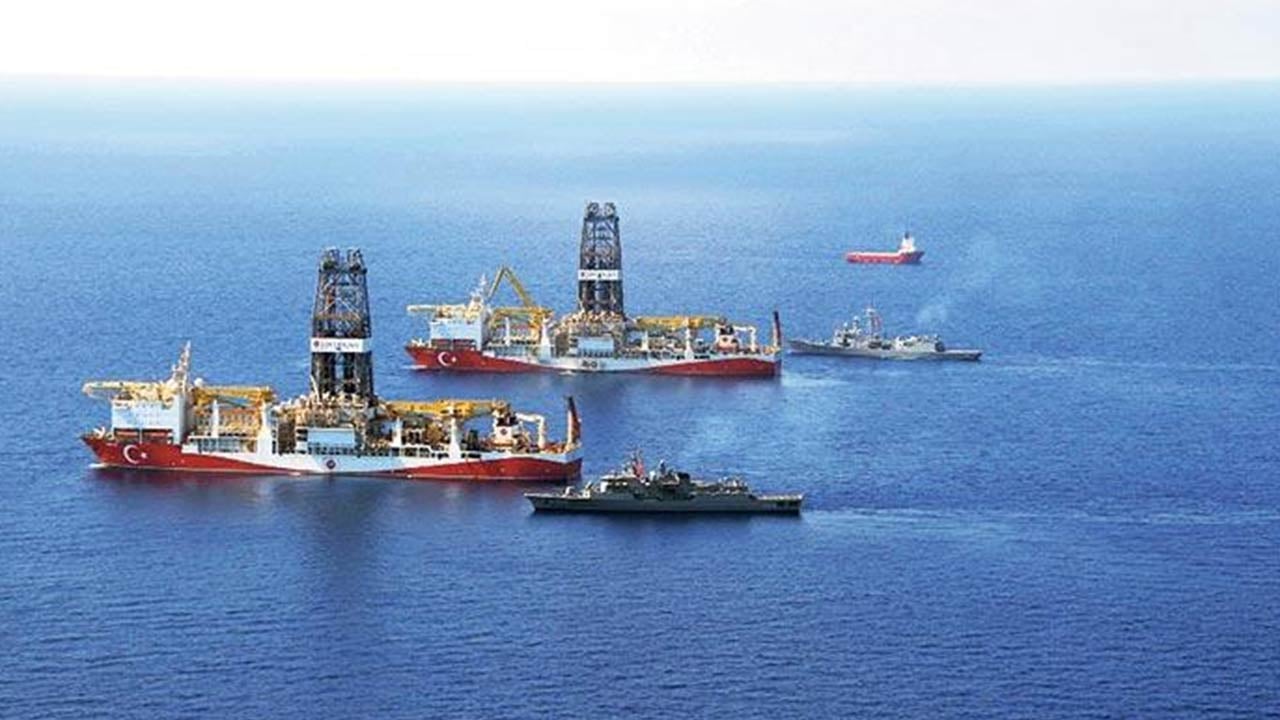 Foto - Türkiye'den Karadeniz’de dengeleri değiştirecek adım! 6 yeni petrol…