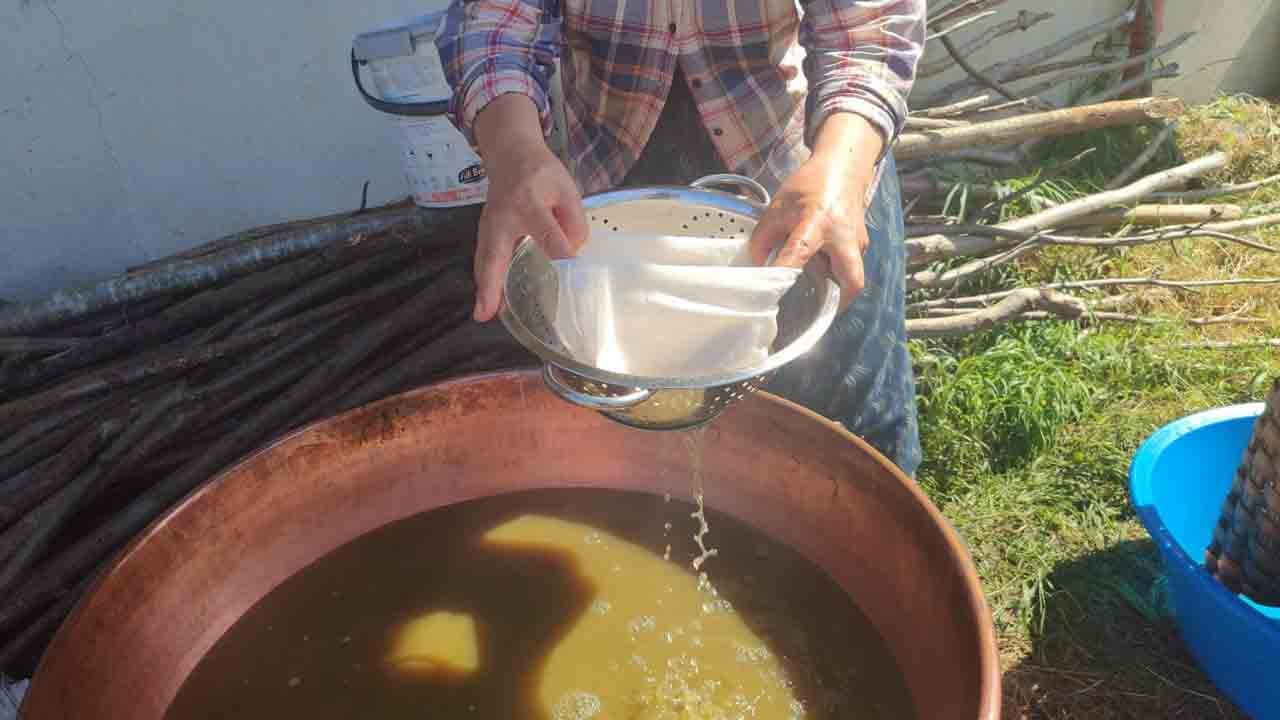 Foto - Karadeniz'de geleneksel mesai başladı: Doğal dut pekmezi şifa için kaynıyor