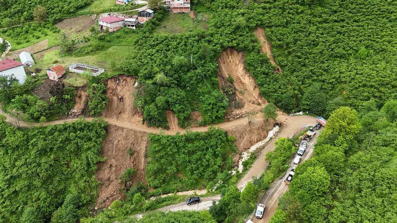 Foto - Karadeniz'de heyelan alarmı! Evler tahliye edildi