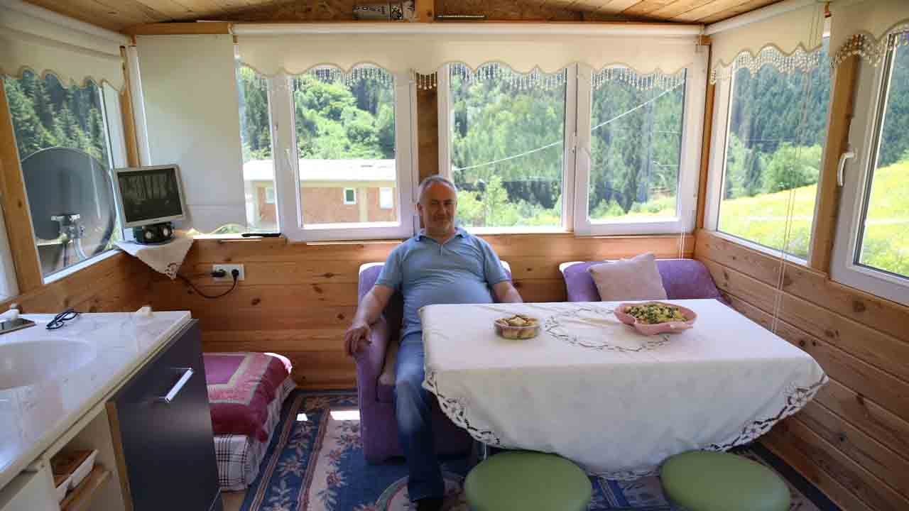 Foto - Karadenizli yine yaptı yapacağını: Yeşilin göbeğinde göz kamaştıran ev