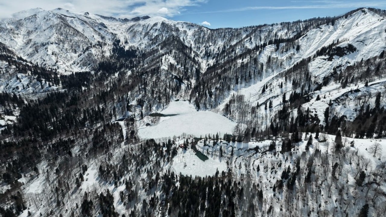 Foto - Karagöl, beyaz örtüyle kaplandı!