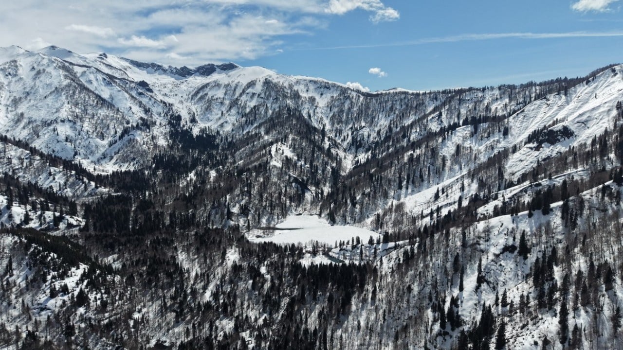Foto - Karagöl, beyaz örtüyle kaplandı!