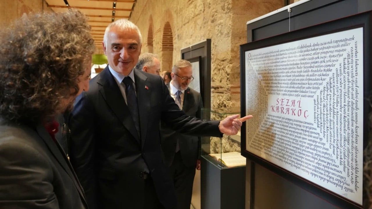 Karakoç'un gizli arşivi ilk kez sergileniyor! Bakan Ersoy: Yeniden düşünme imkanı sunmak istedik!
