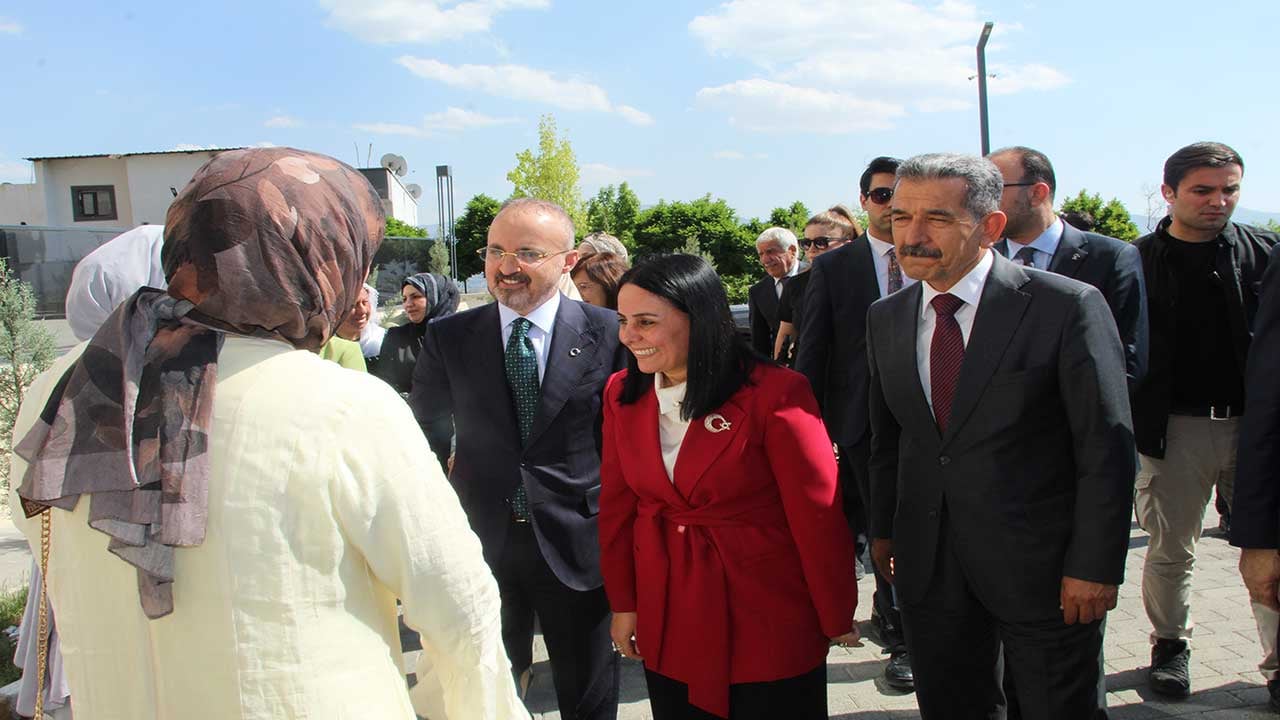 Foto - Kardeşlik yürüyüşüne Şırnak’tan tarihi imza! 80 ilden gelen kahramanların aileleri terörün defterini dürmek için Sefine’de buluşuyor!