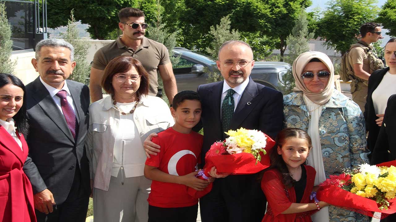 Foto - Kardeşlik yürüyüşüne Şırnak’tan tarihi imza! 80 ilden gelen kahramanların aileleri terörün defterini dürmek için Sefine’de buluşuyor!