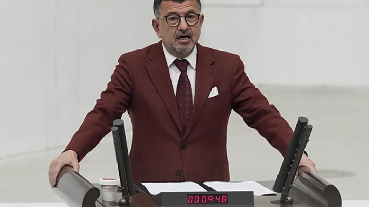 Foto - Kargo kutusundan 100 bin dolar çıktı: CHP’de 