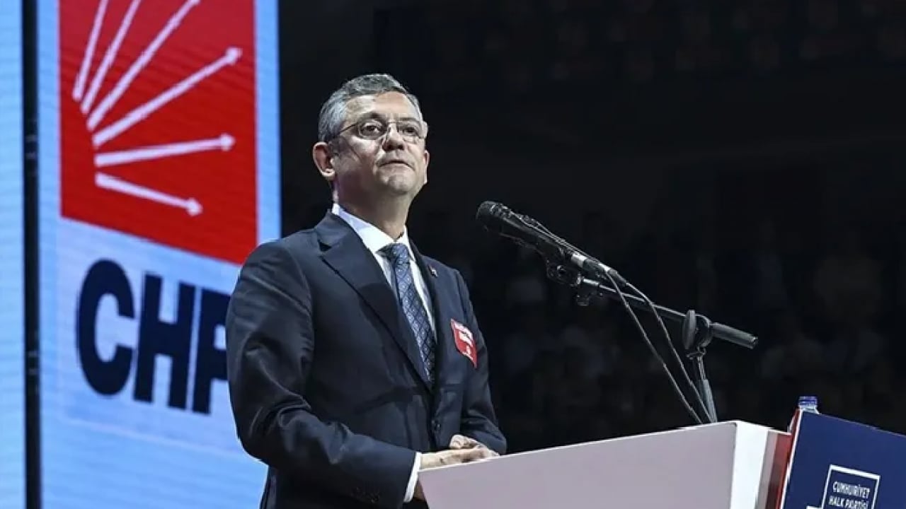 Foto - Kargo kutusundan 100 bin dolar çıktı: CHP’de 