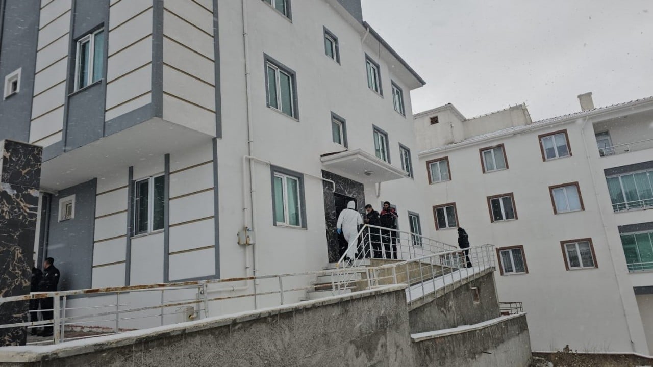 Foto - Karı-koca evlerinde silahla vurulmuş halde ölü bulundu