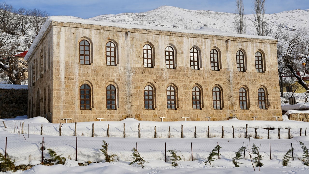Foto - Karla gelen görsel şölen! Tarihi yapılar göz kamaştırdı